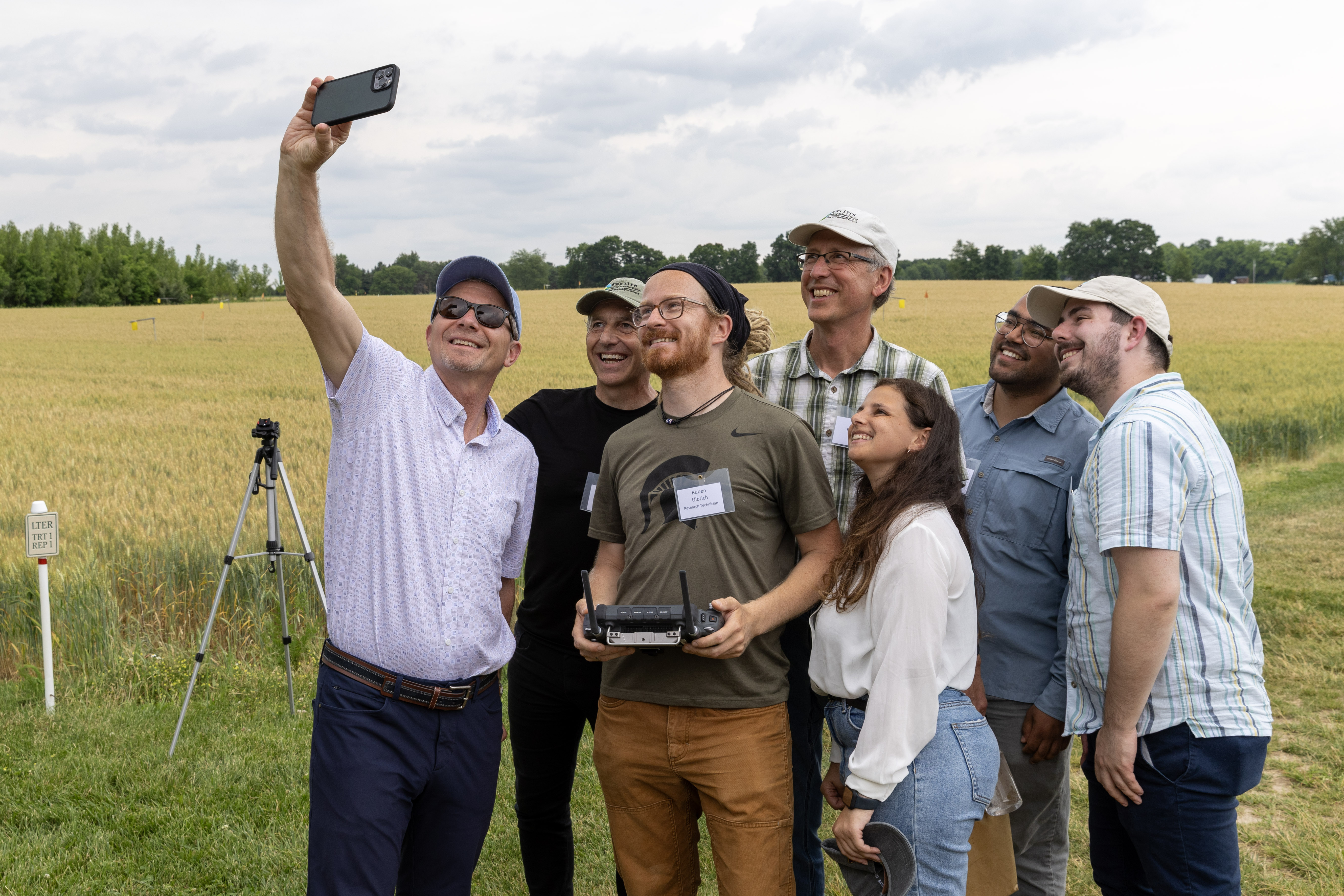 MSU President Kevein Guzkiewicz with Basso Lab